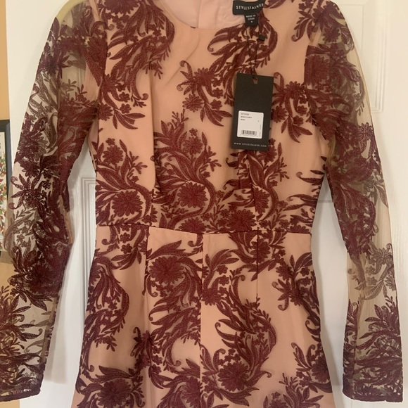 NWT Sexy Mehndi Lace Romper with sheer sleeves Size Small Holiday glam SALE - Picture 5 of 8